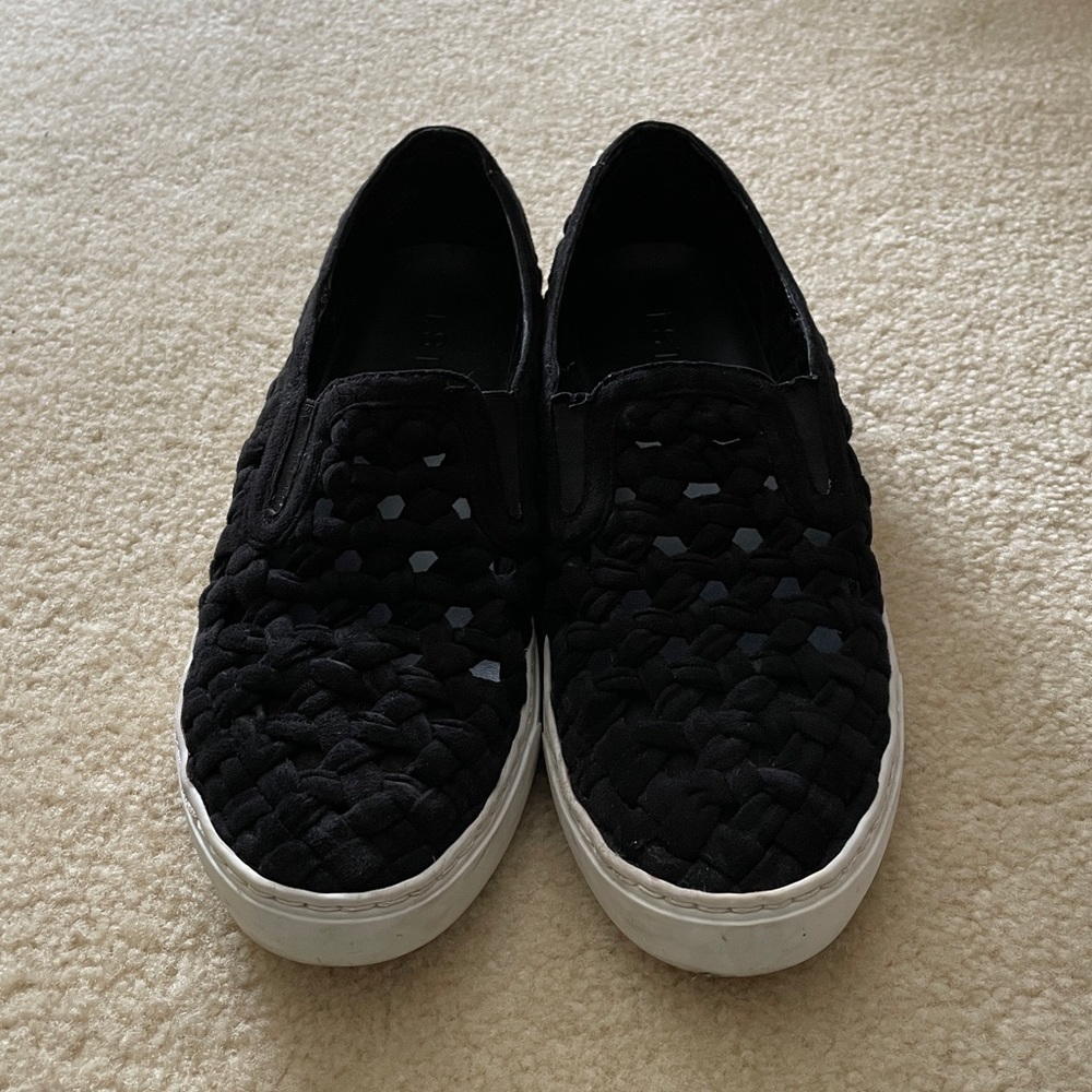 1. State Women’s Slip-On Sneakers. Size 8.5. - Picture 2 of 13